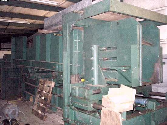 TAYLOR STILES 42 In.Guillotine Bale Cutter