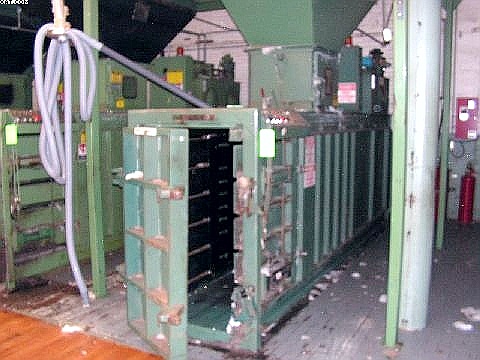 INTERNATIONAL C-54 Horizontal Bale Press, 27x54"