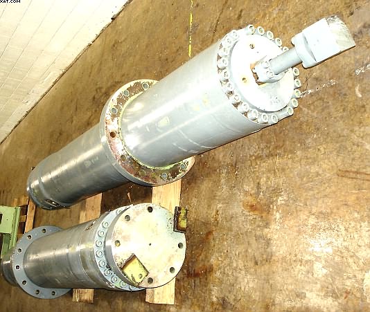 STORZ Hydraulic Cylinders - 5000 kN.