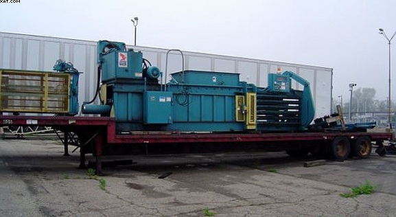 AMERICAN BALER Model 7242H- 930,