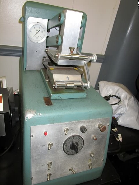 ATLAS Abrasion Tester.