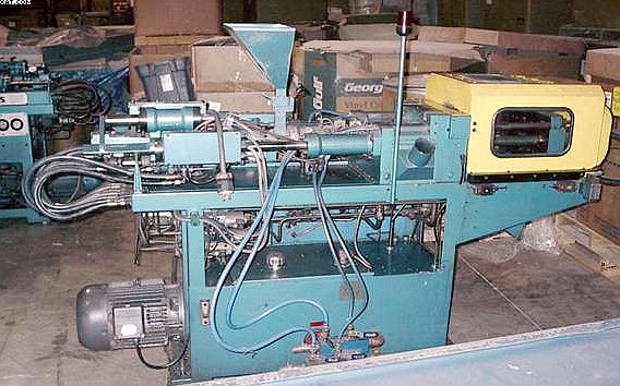 BOY 15 S Molding Machine 1982