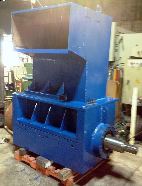 TRIPLE S Super 48 Granulator, 200 hp, 48" wide,