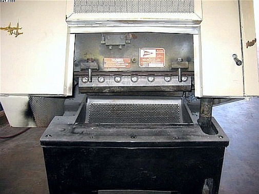 NELMOR 1220 Grinder, 3 knife semi open,