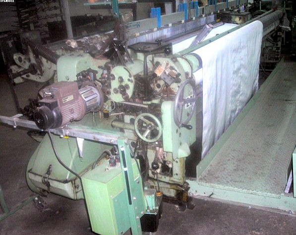 SULZER Model 153MW 105 KR F Weaving Looms